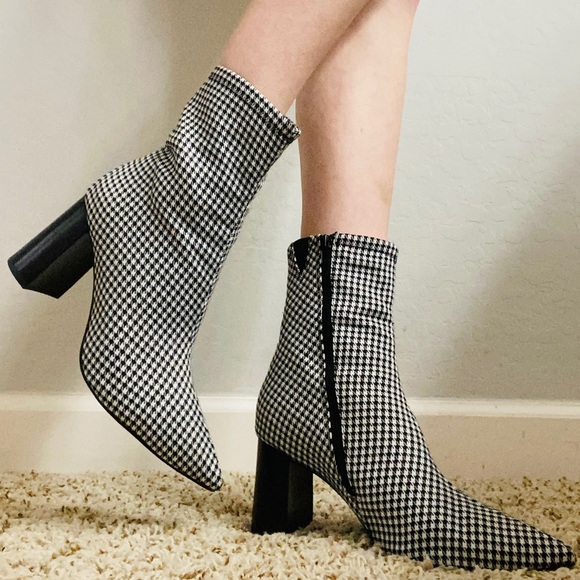 High heel boots - Picture 4 of 4